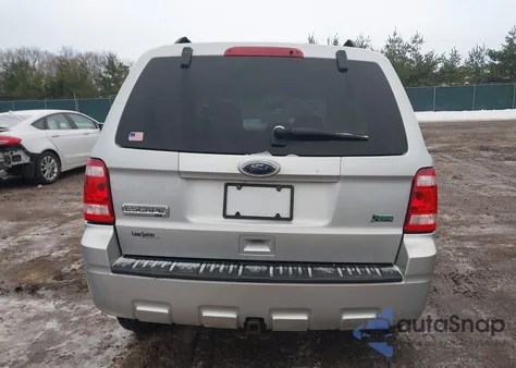 2011 Ford Escape Xlt z USA, uszkodzony, nr VIN 1FMCU9DG6BKA61028